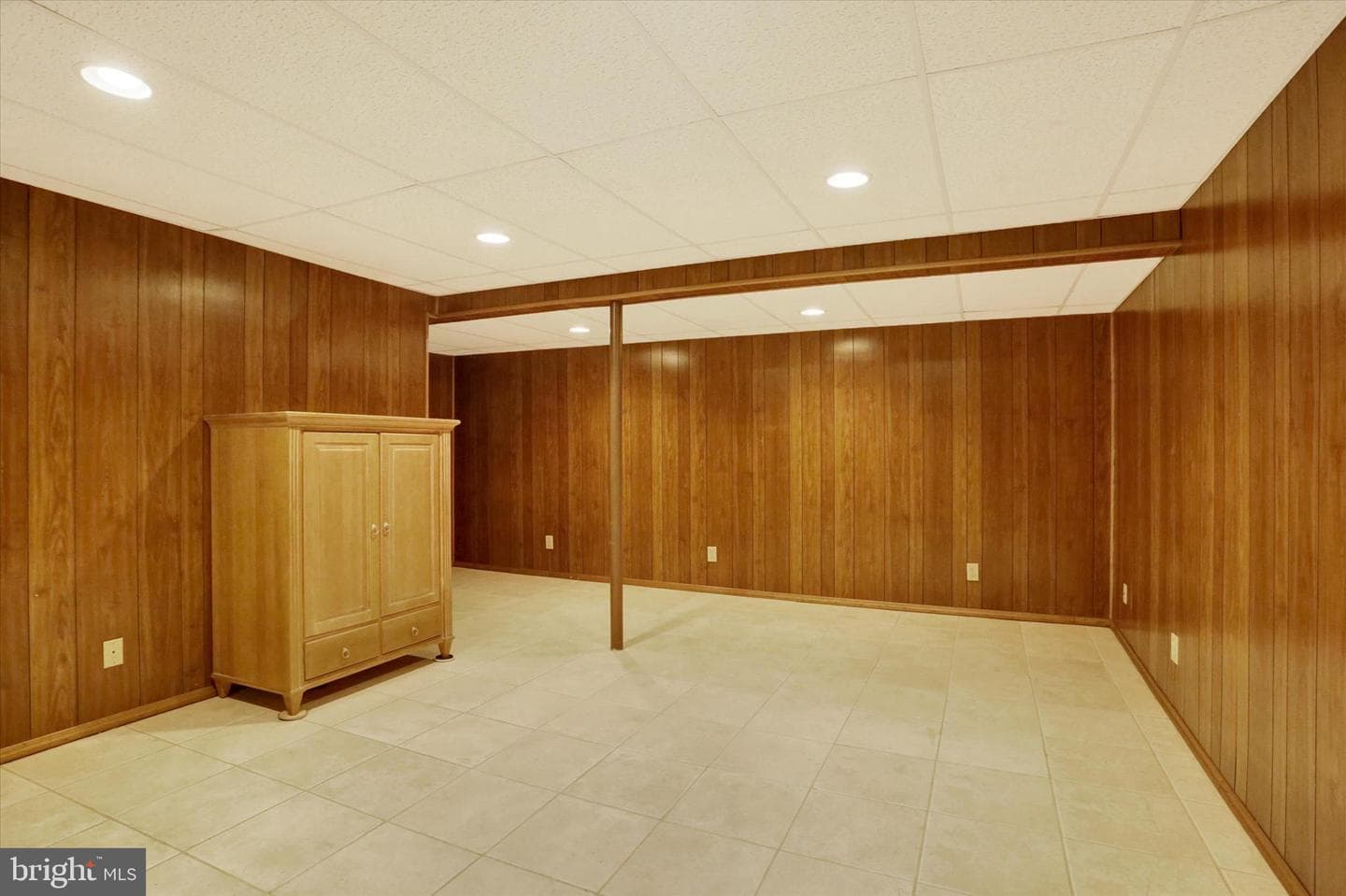 1947 Deer Path Road photo 22