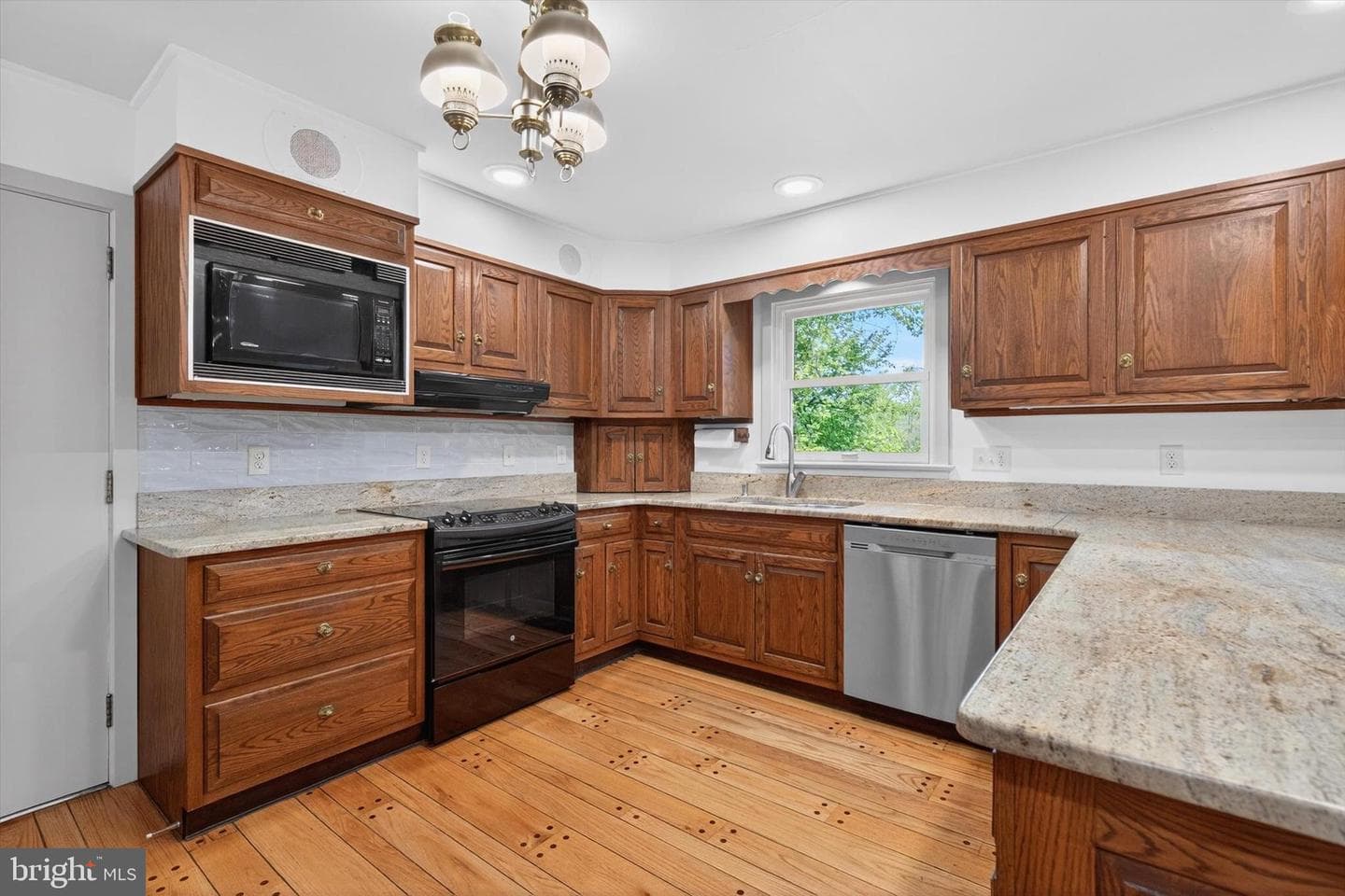 9 Brownstone Drive photo 22