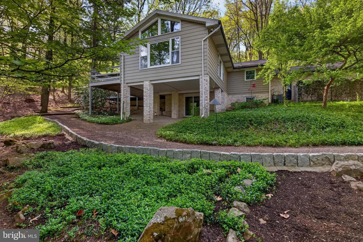 9 Brownstone Drive photo 36
