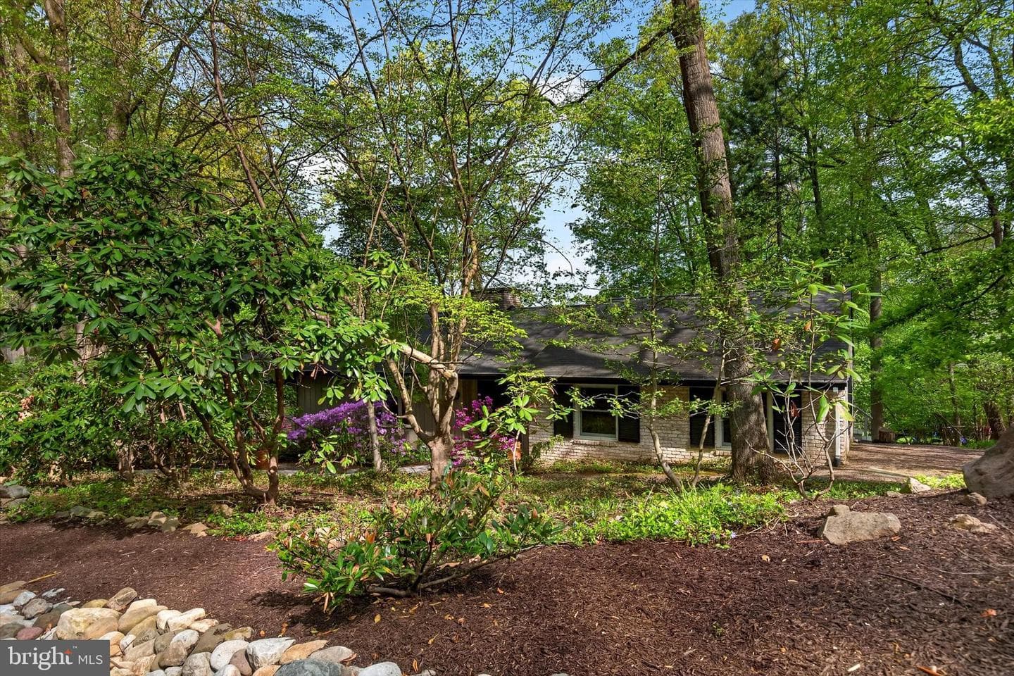 9 Brownstone Drive photo 4