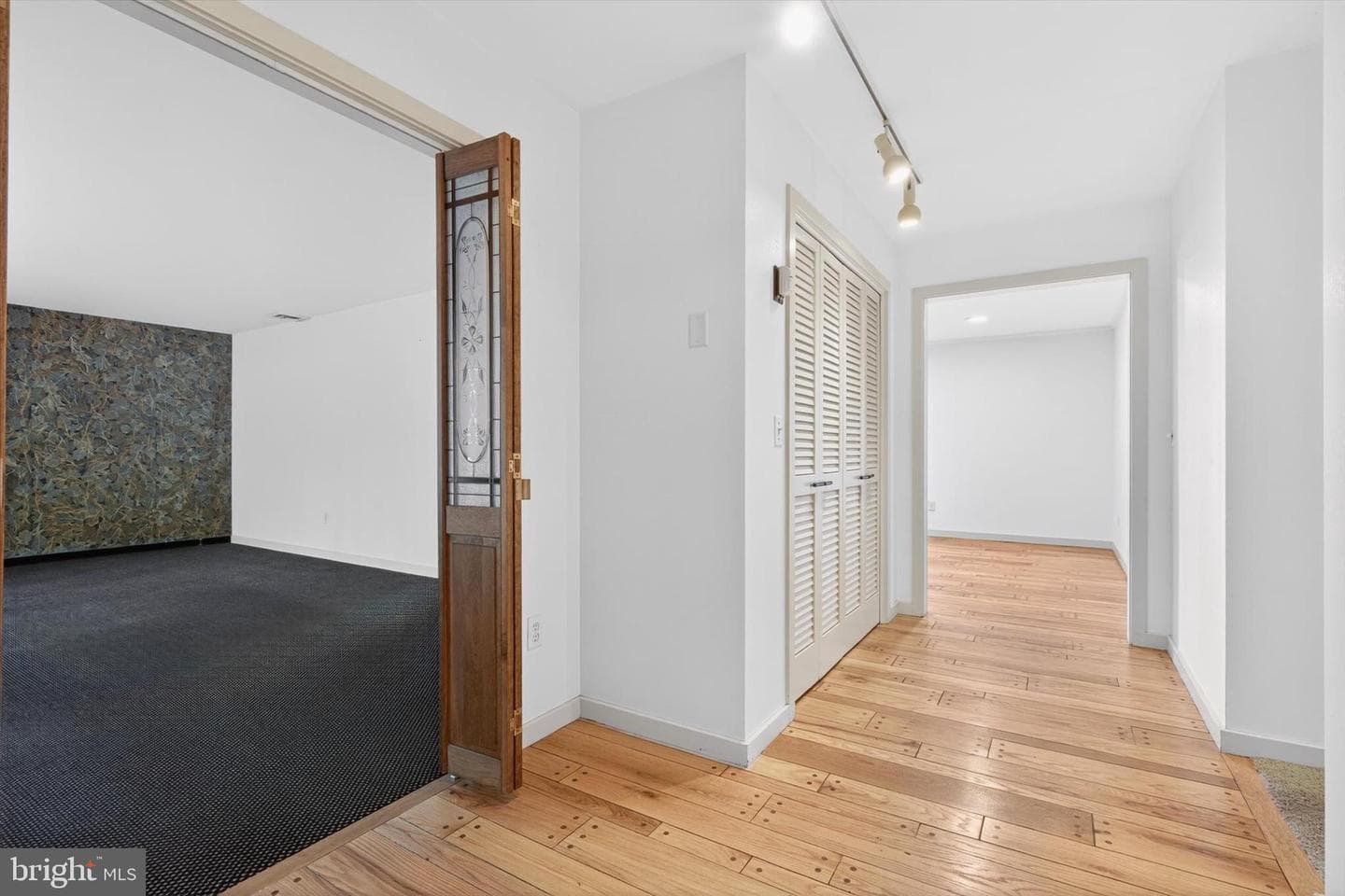9 Brownstone Drive photo 5