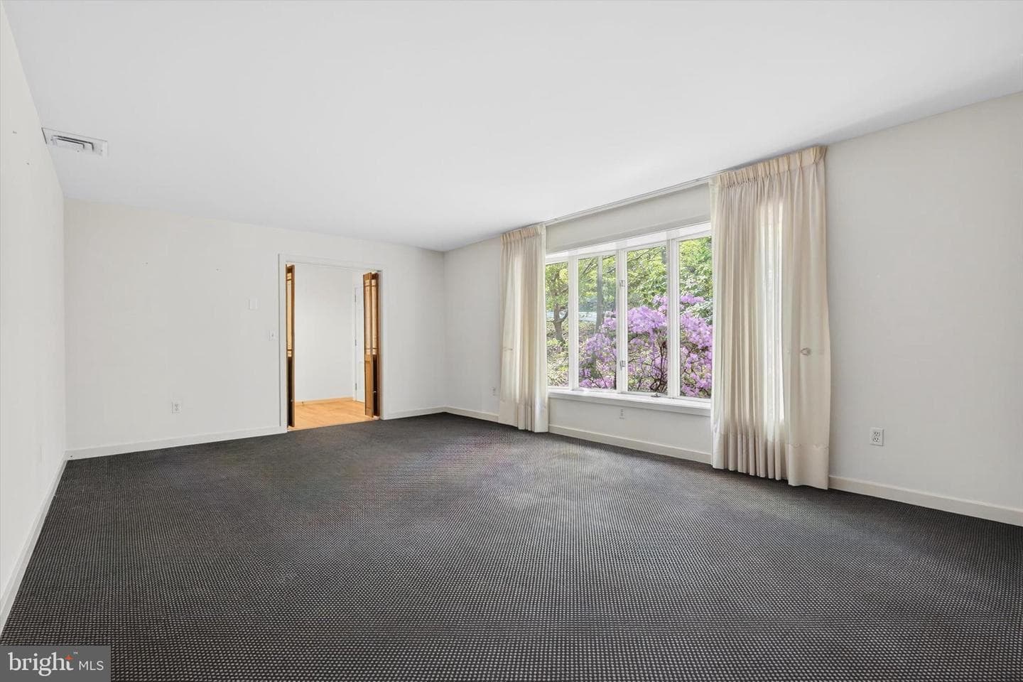 9 Brownstone Drive photo 7