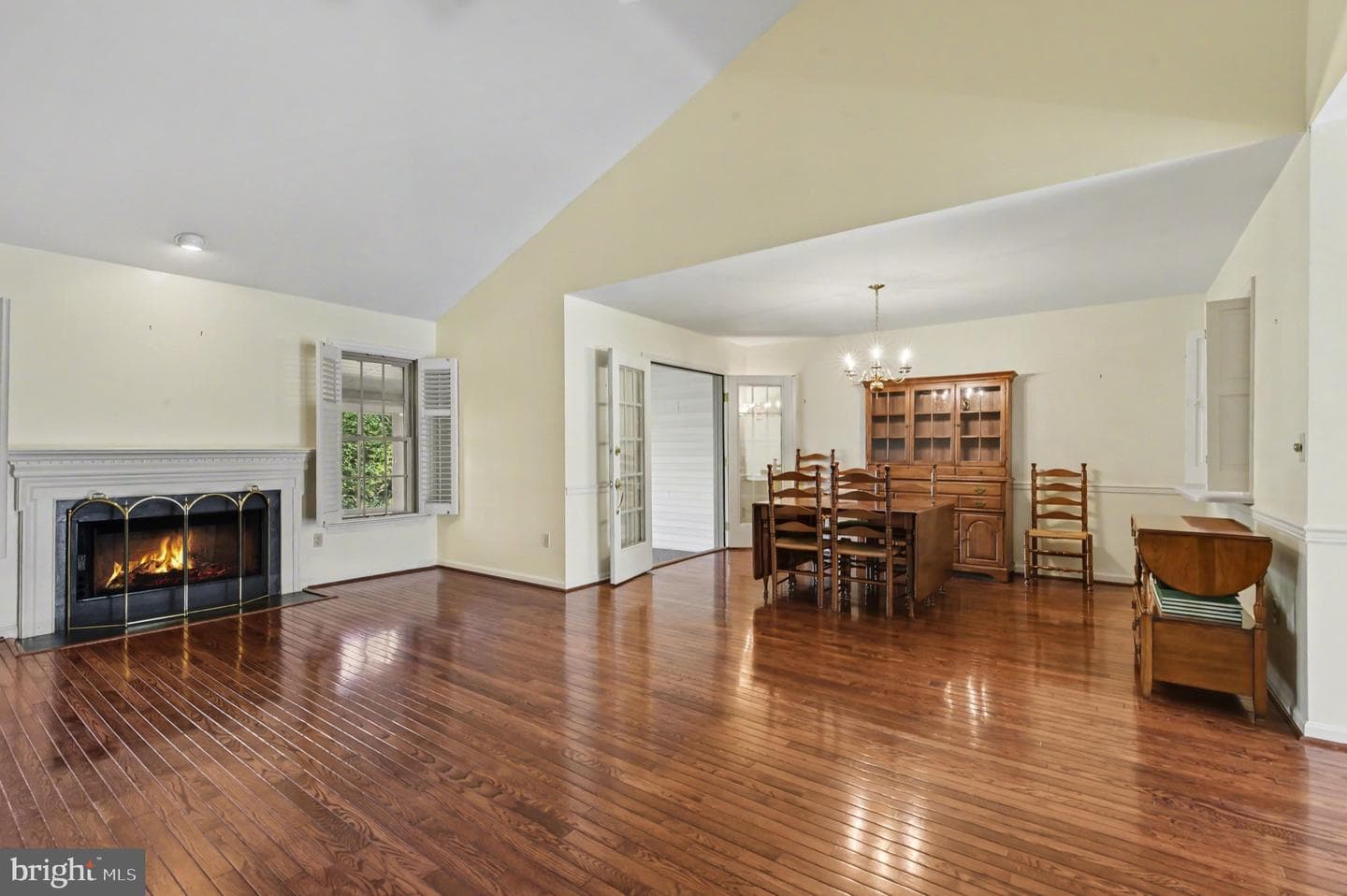 81 Cambridge Drive photo 12