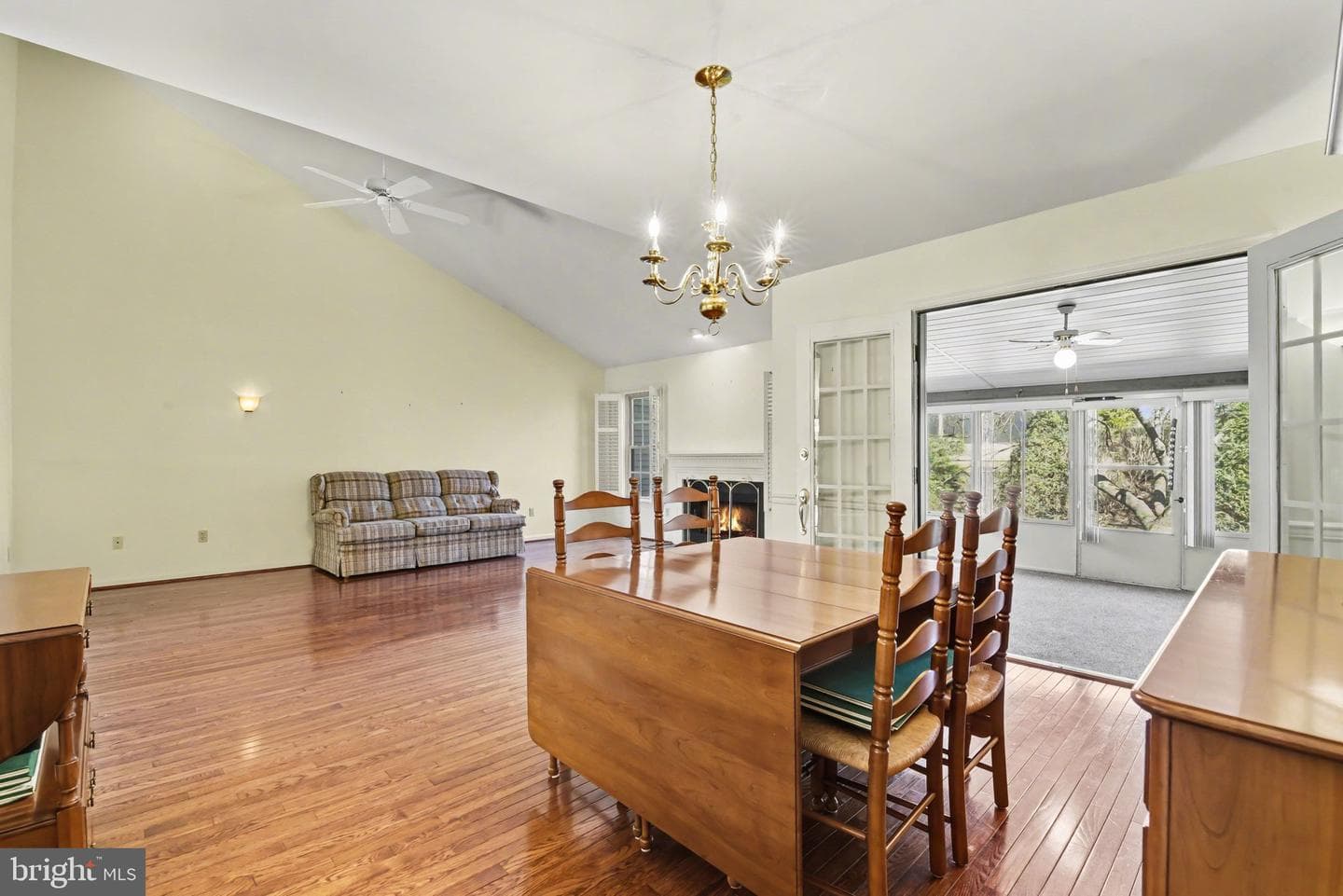 81 Cambridge Drive photo 15