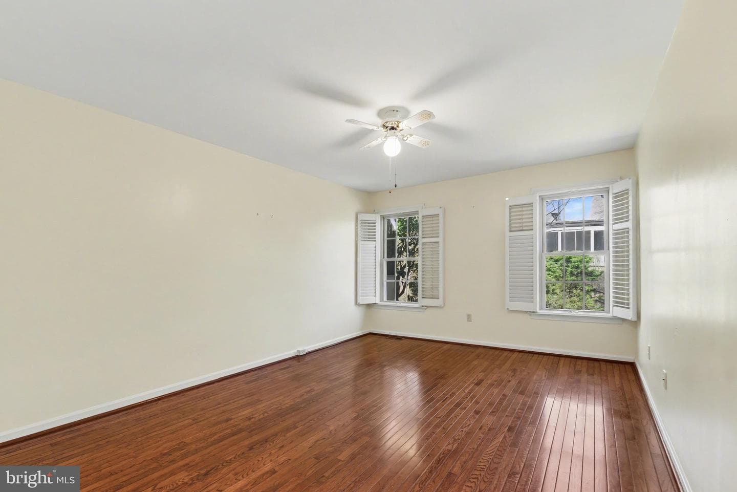 81 Cambridge Drive photo 18