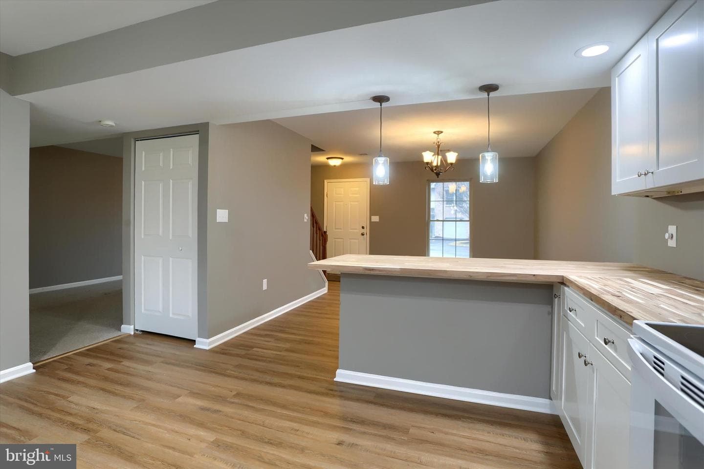 261 Saddle Ridge Drive photo 10