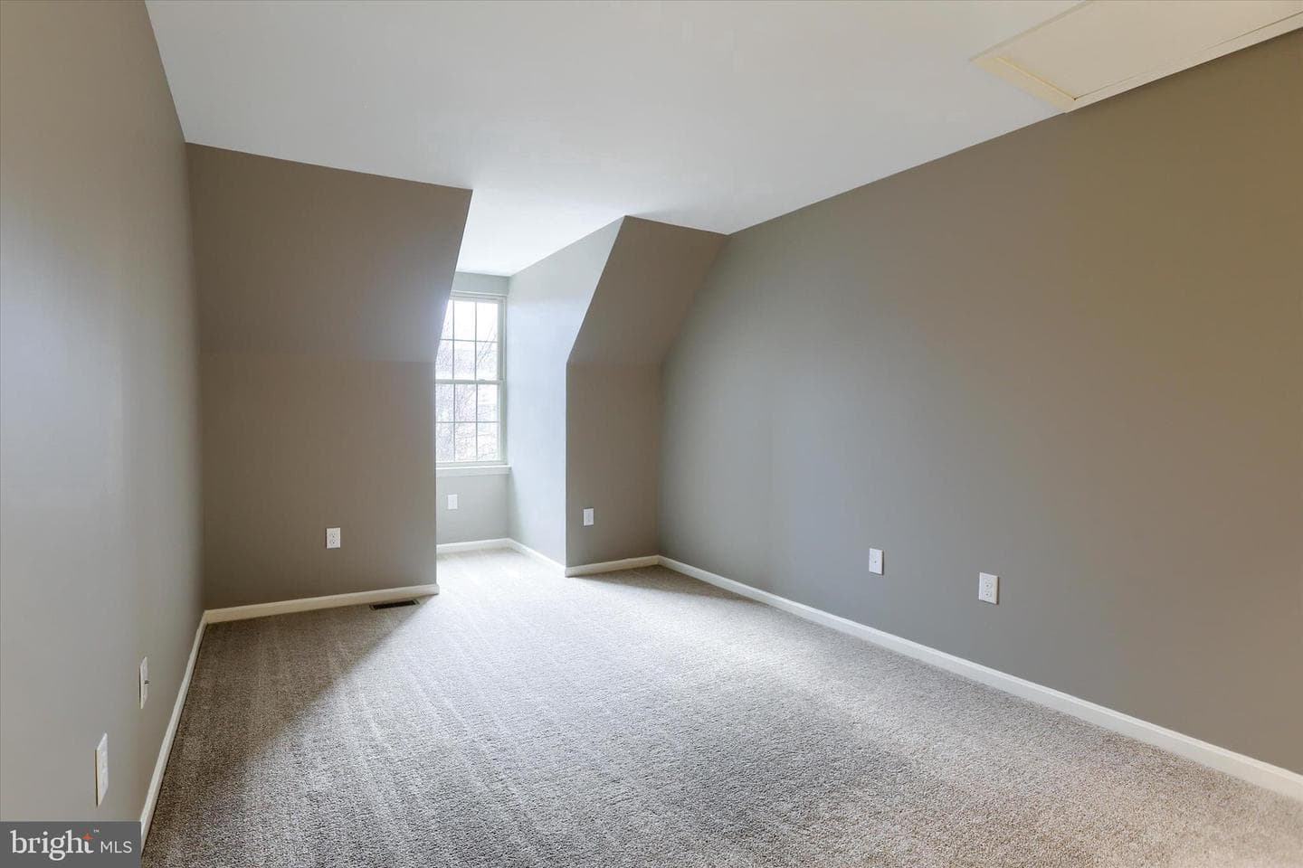 261 Saddle Ridge Drive photo 23
