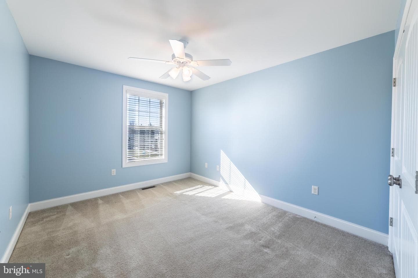 5988 Camden Drive photo 32