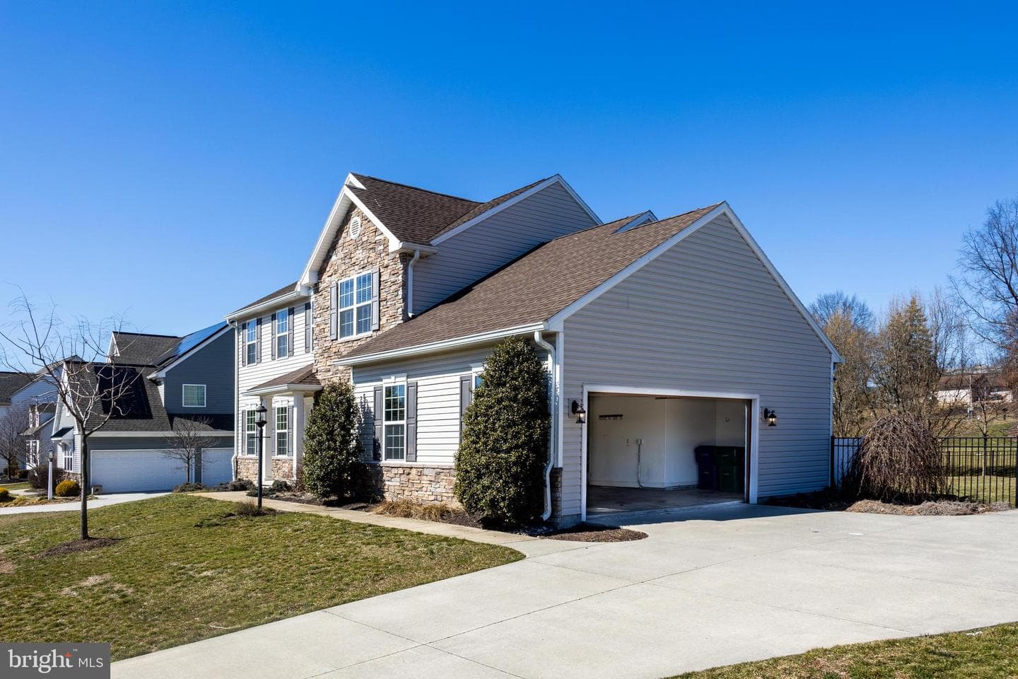 5988 Camden Drive photo 4