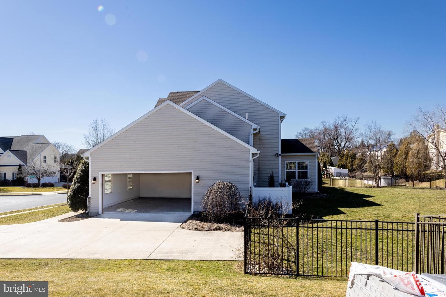5988 Camden Drive photo 5