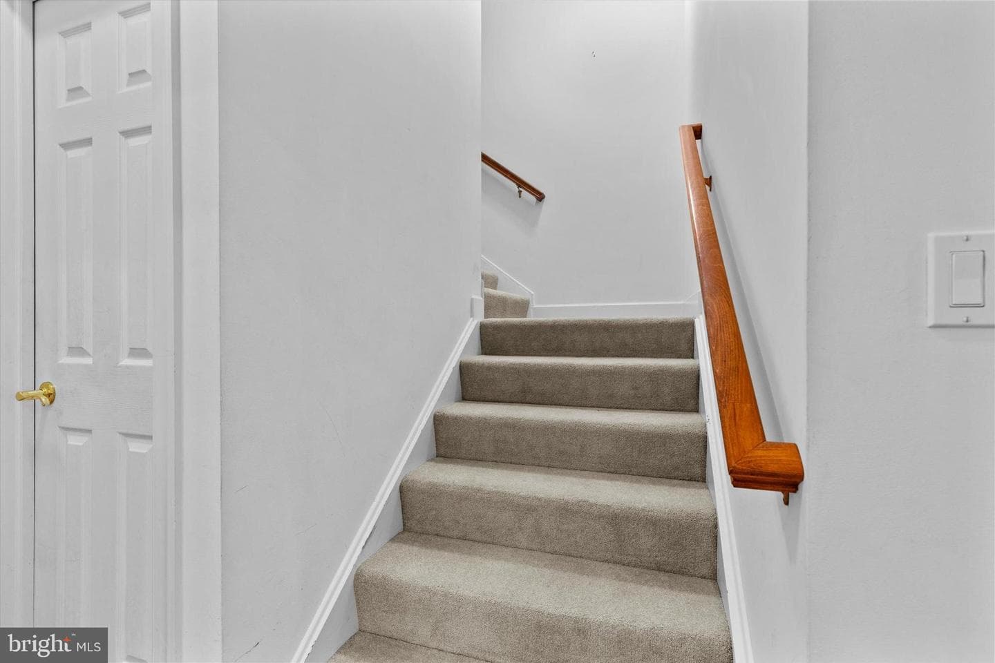 2111 Carey Way photo 35