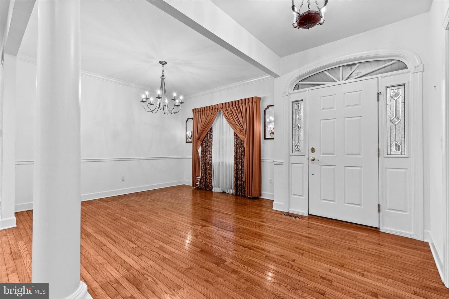 2111 Carey Way photo 9
