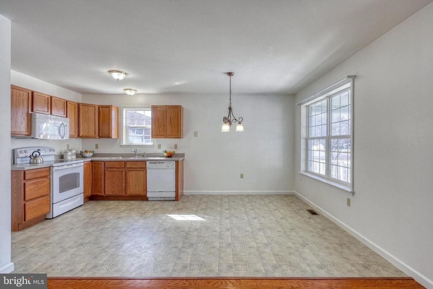 213 Market Street photo 8