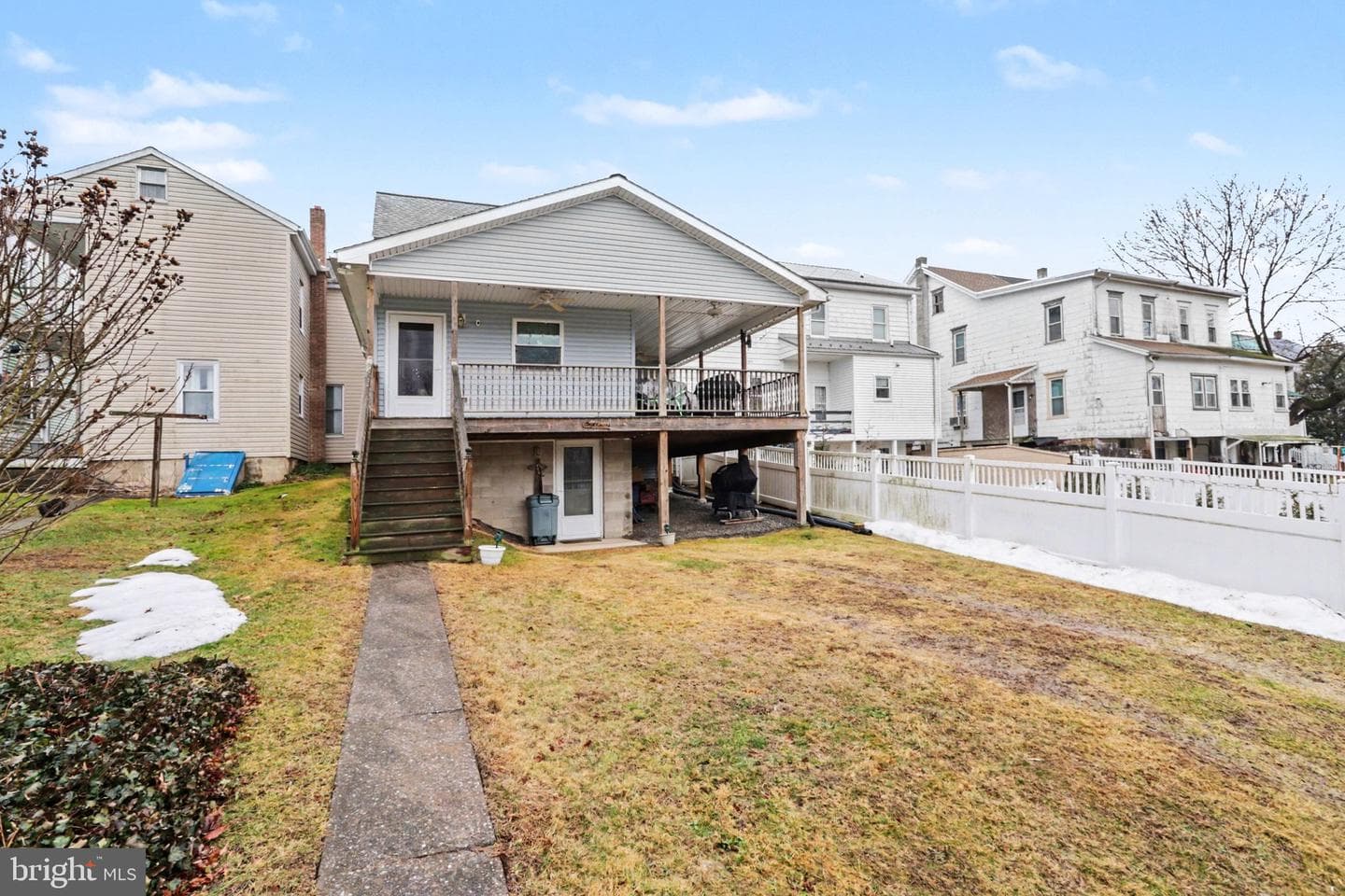 347 Moore Street photo 26