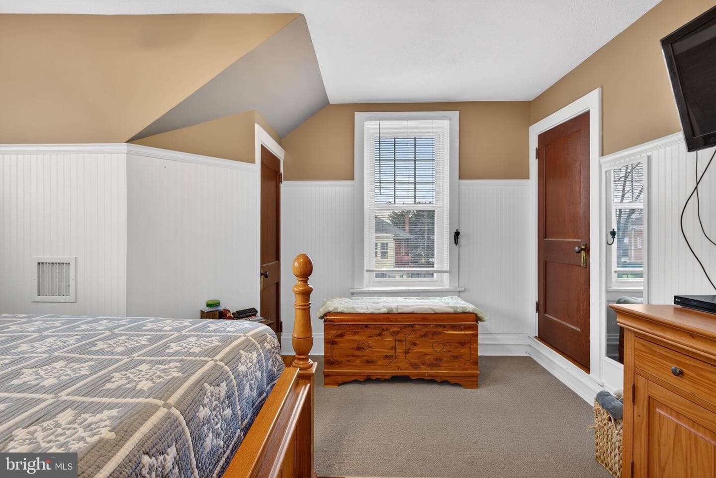 15 Spruce Street photo 17
