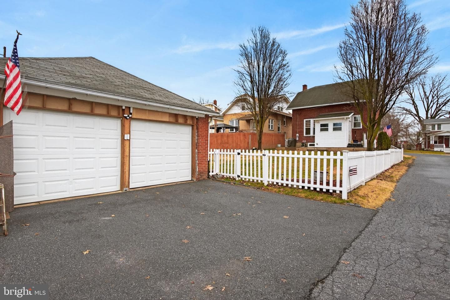 15 Spruce Street photo 29