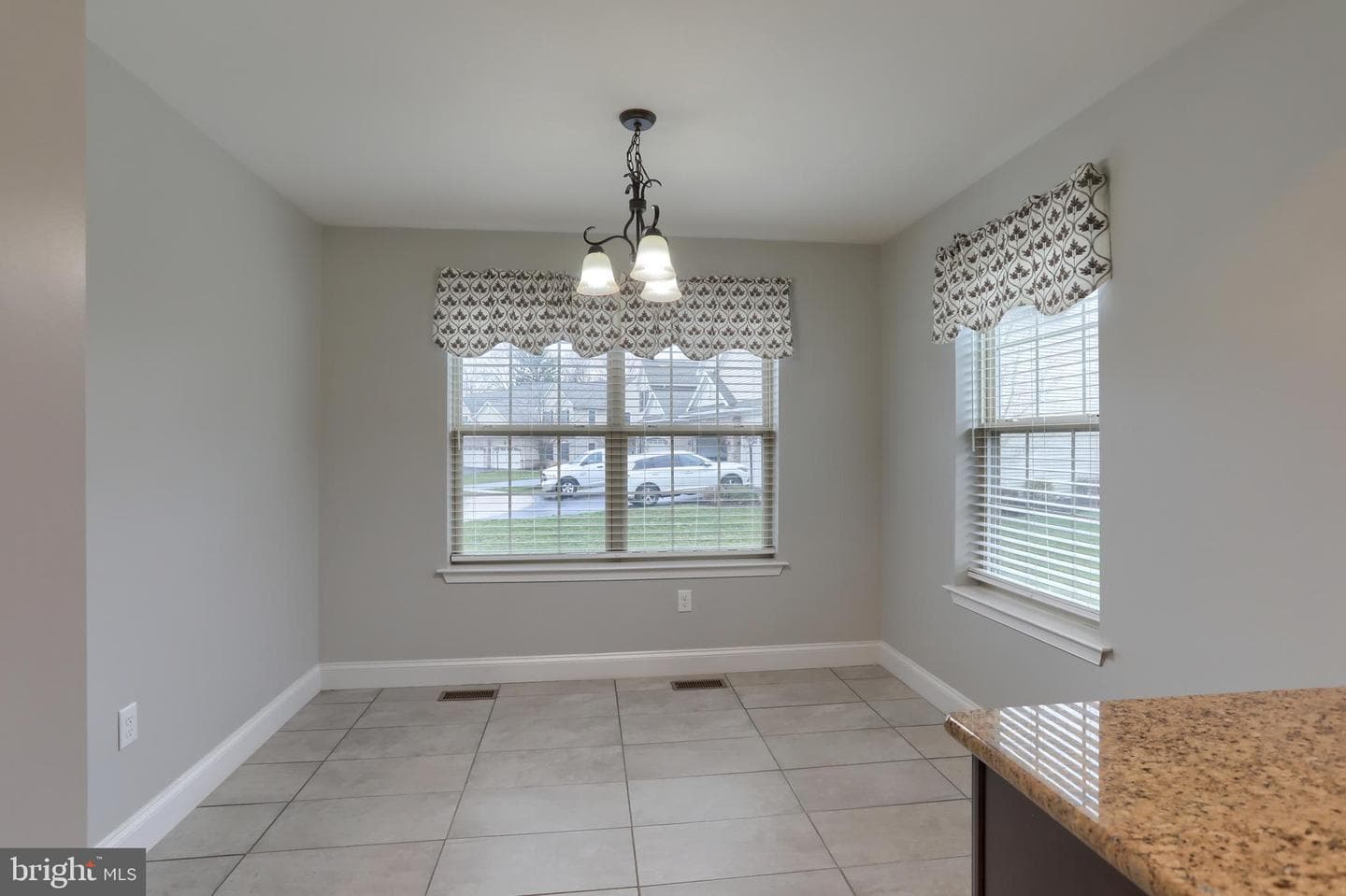 201 Tiverton Lane photo 30