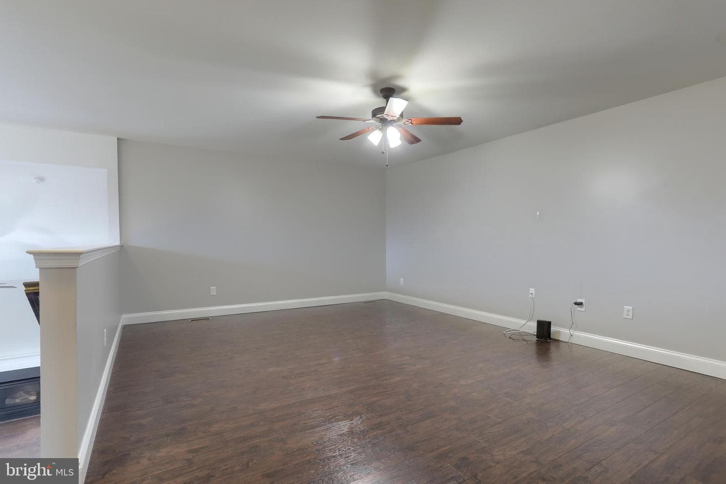201 Tiverton Lane photo 34