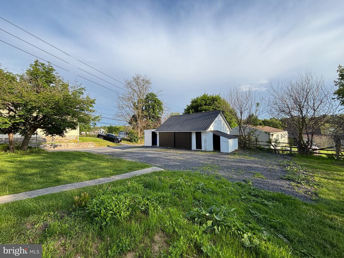 204 N Hoernerstown Road photo 32