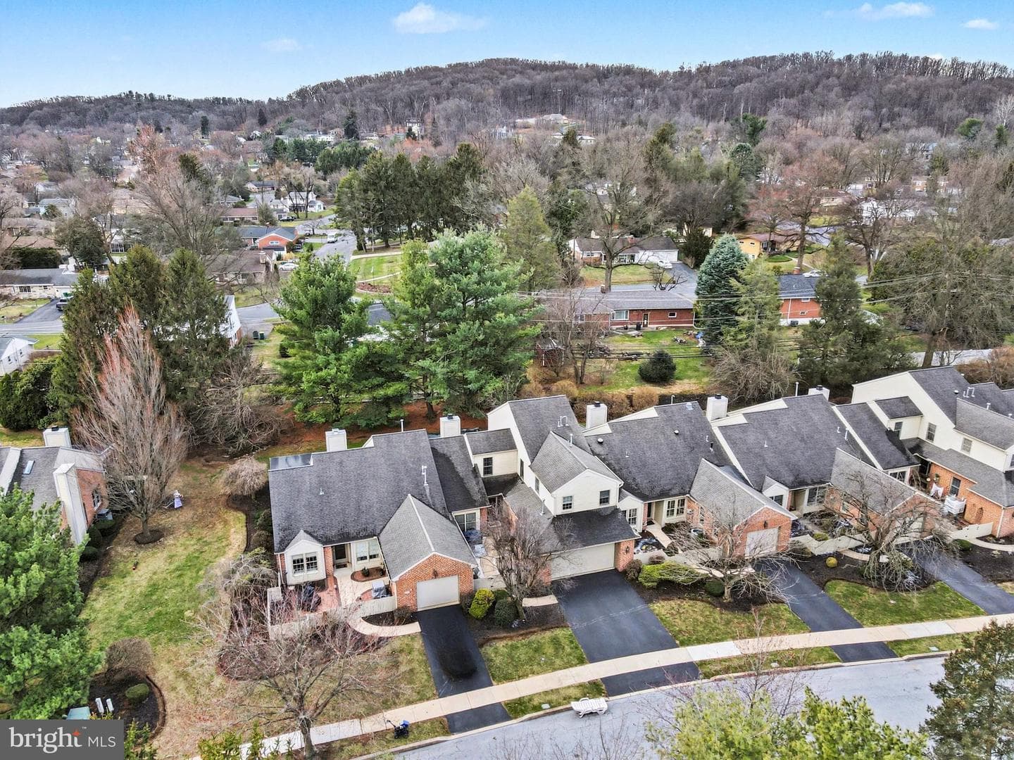 104 Cambridge Drive photo 39
