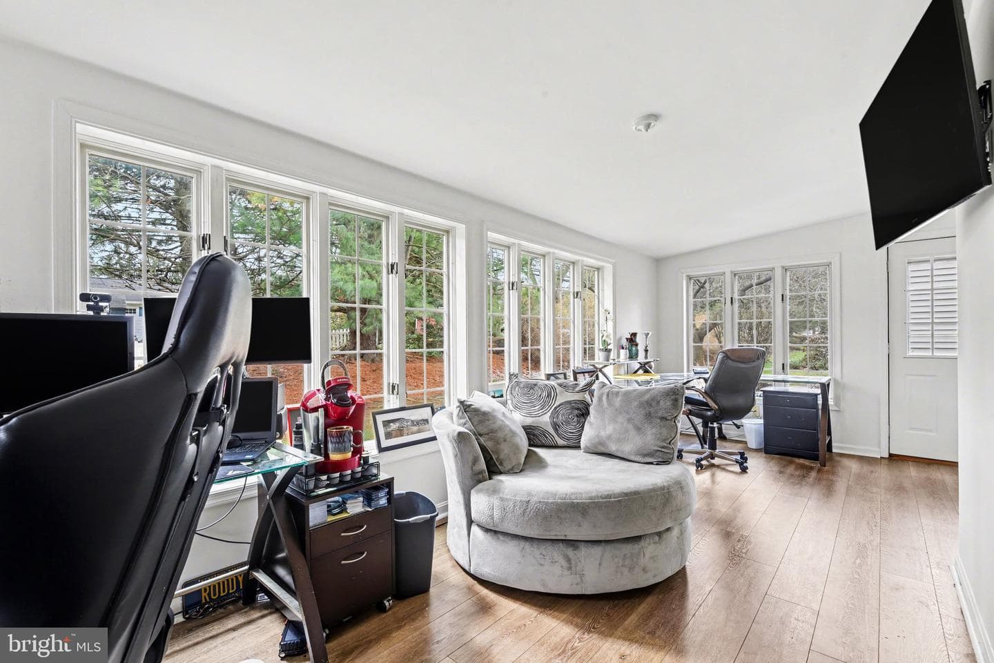 104 Cambridge Drive photo 4