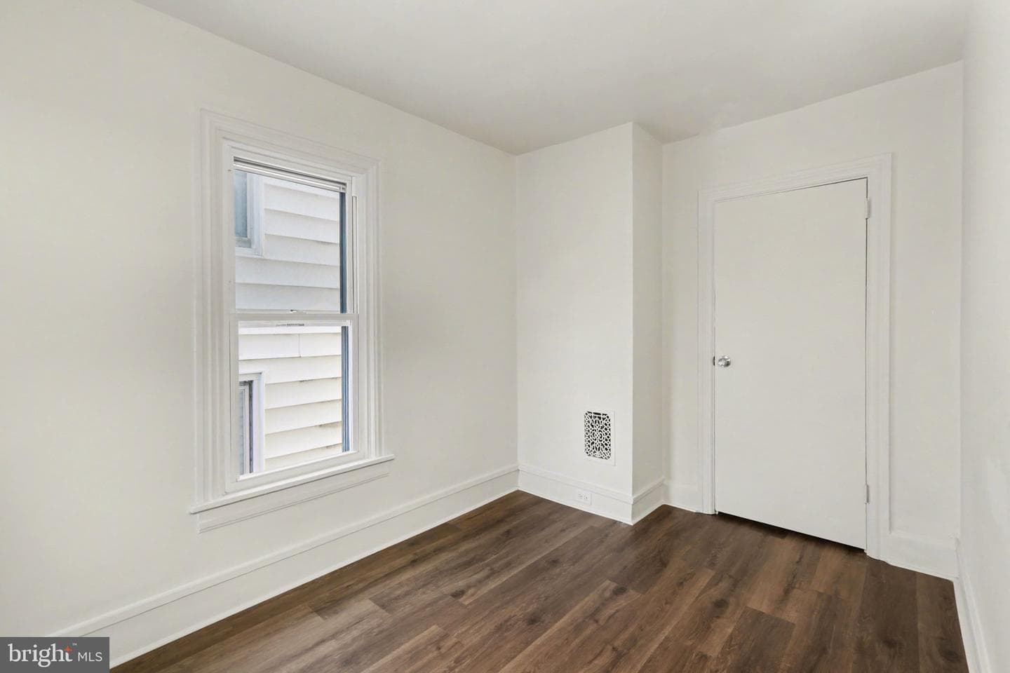 335 Poplar Street photo 16
