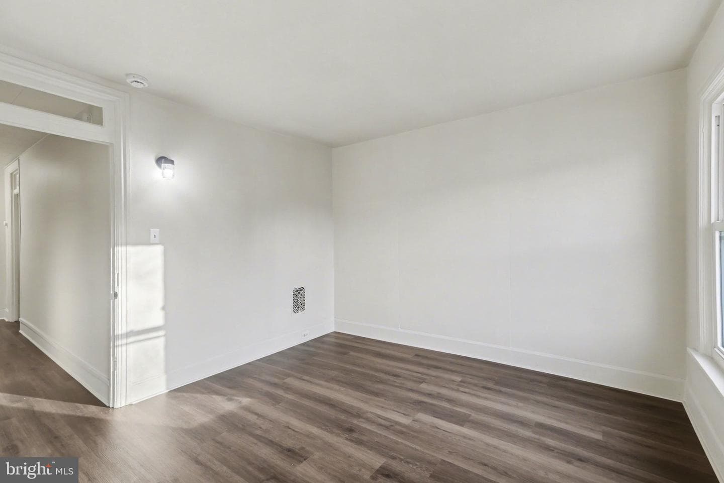 335 Poplar Street photo 17