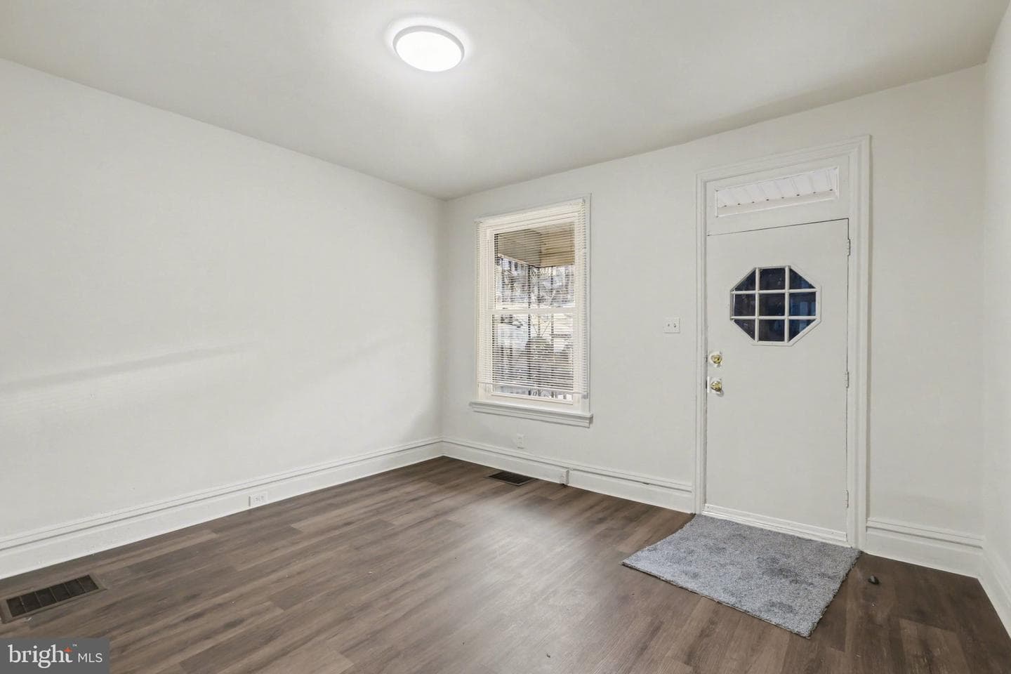 335 Poplar Street photo 3