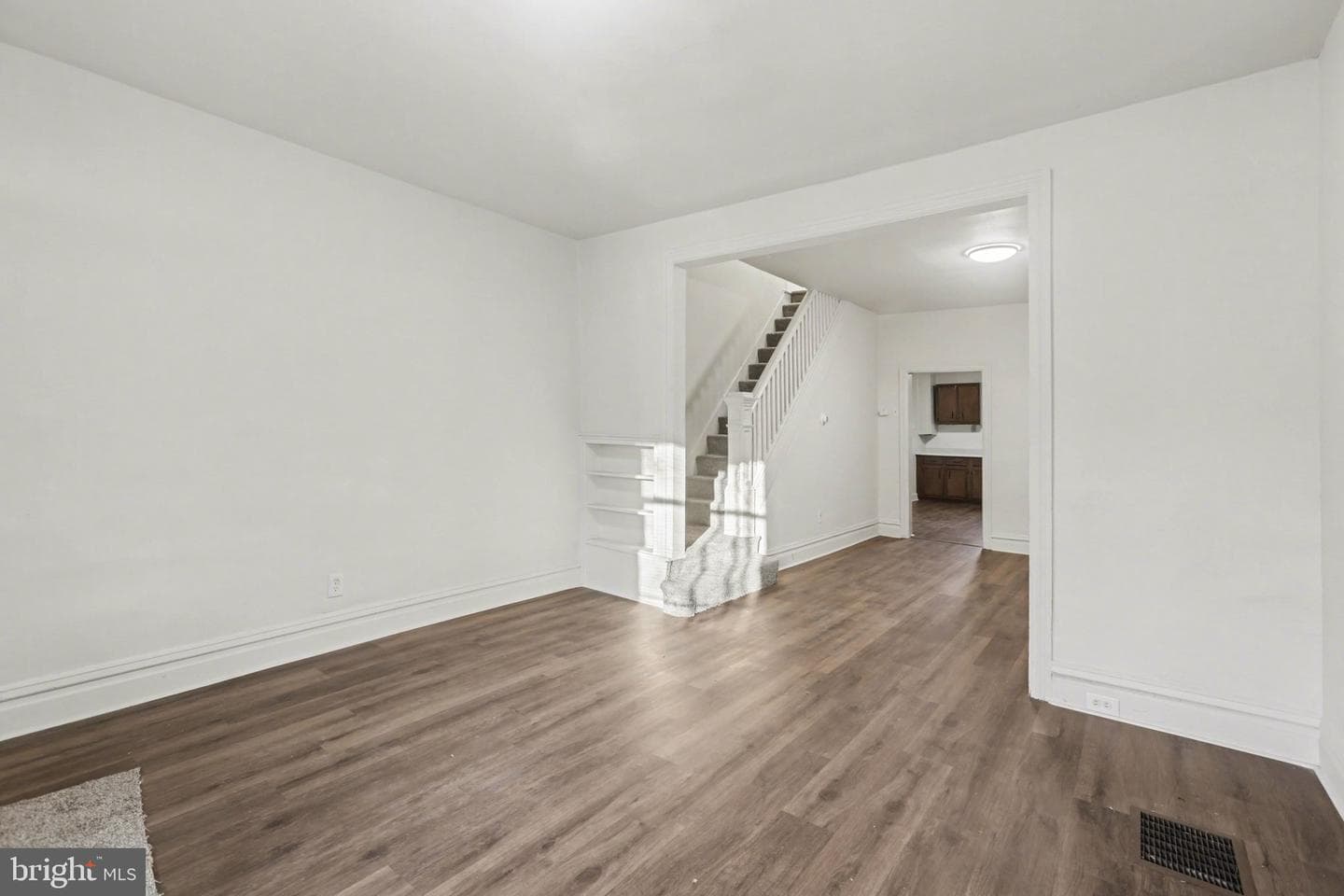 335 Poplar Street photo 4