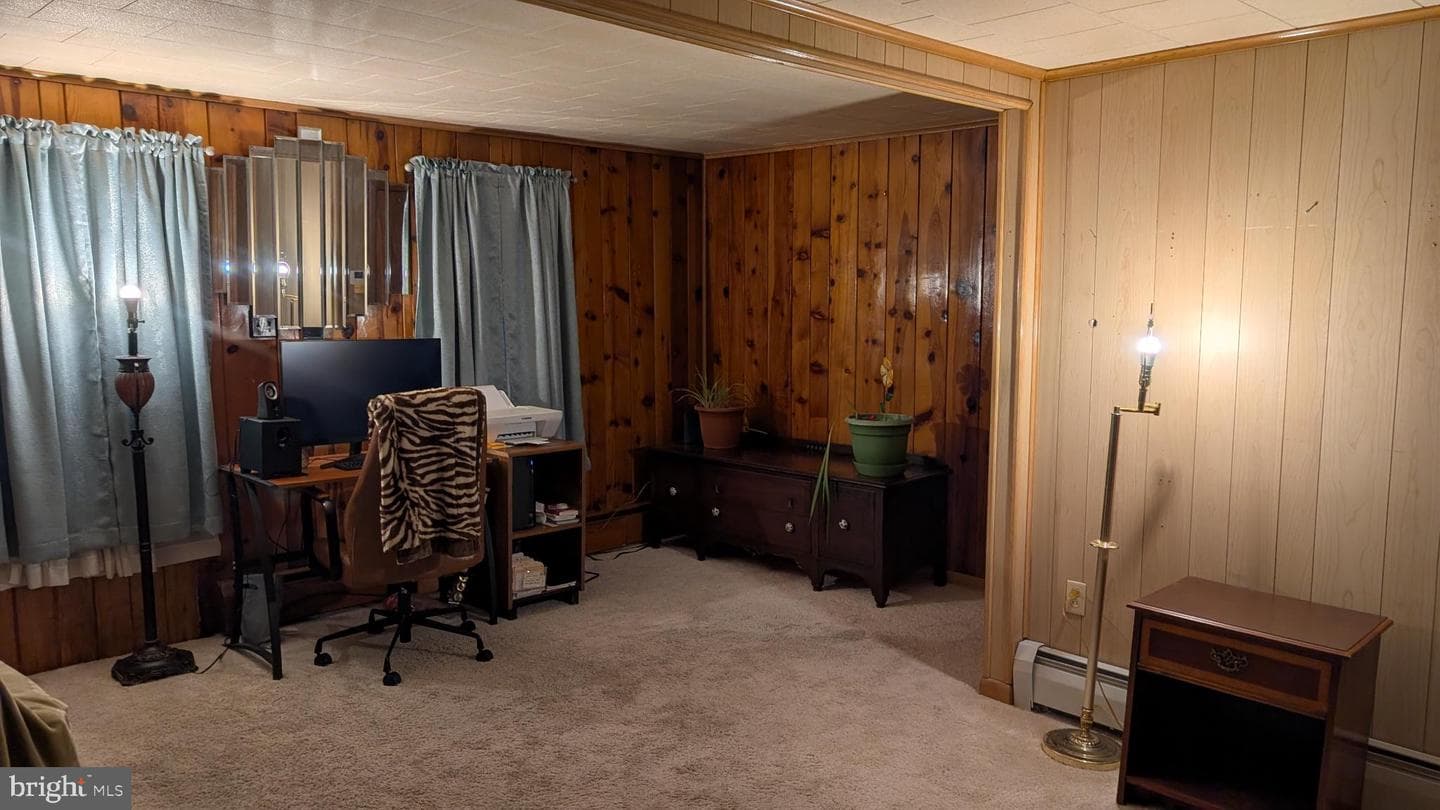 210 E Spruce Street photo 8