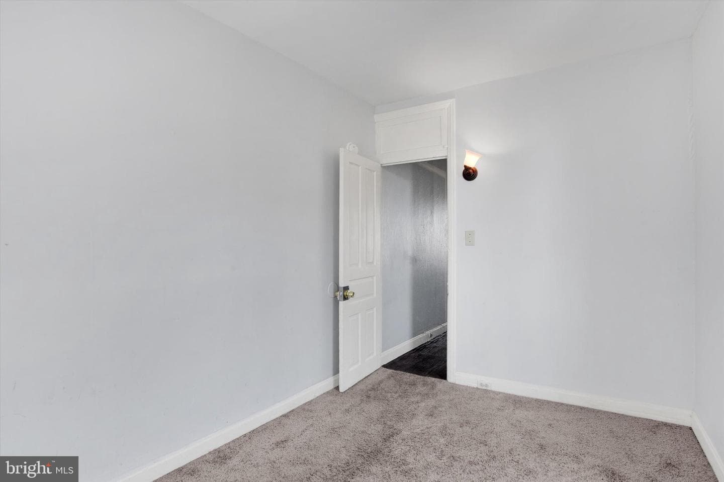 645 Camp Street photo 15