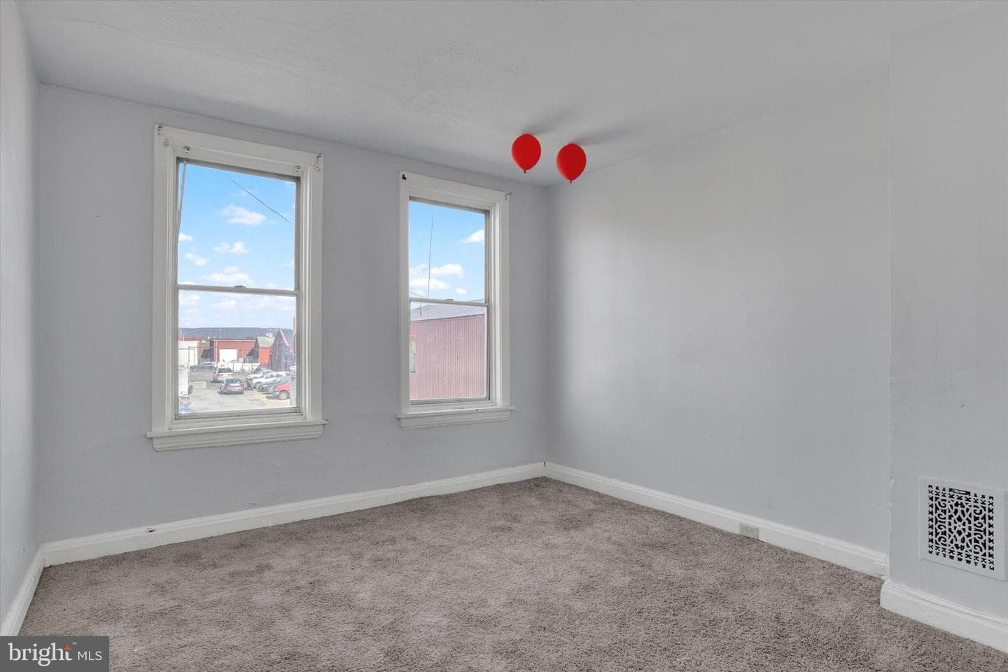 645 Camp Street photo 9