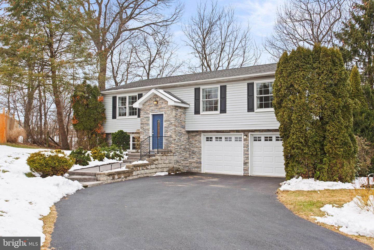 122 Wayne Drive photo 4