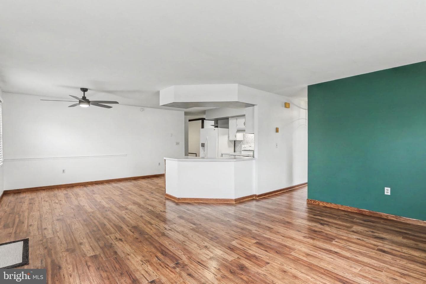 1801 Mountain View Road photo 4