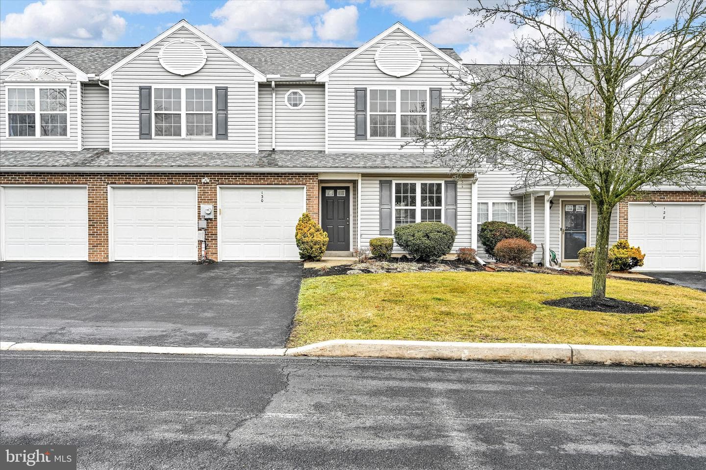130 Peregrine Lane photo 1