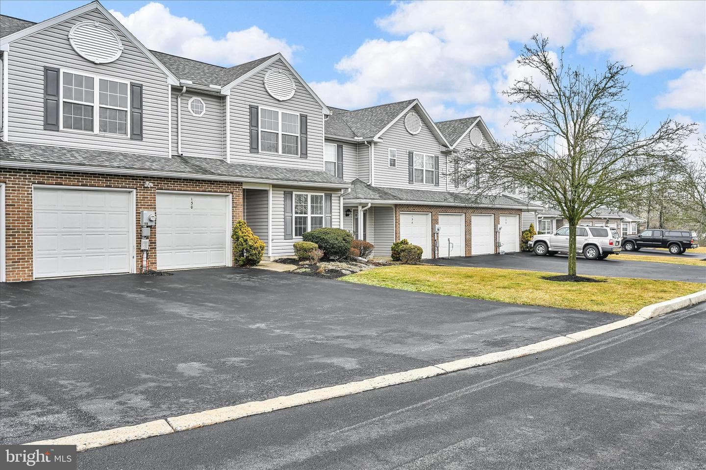 130 Peregrine Lane photo 2