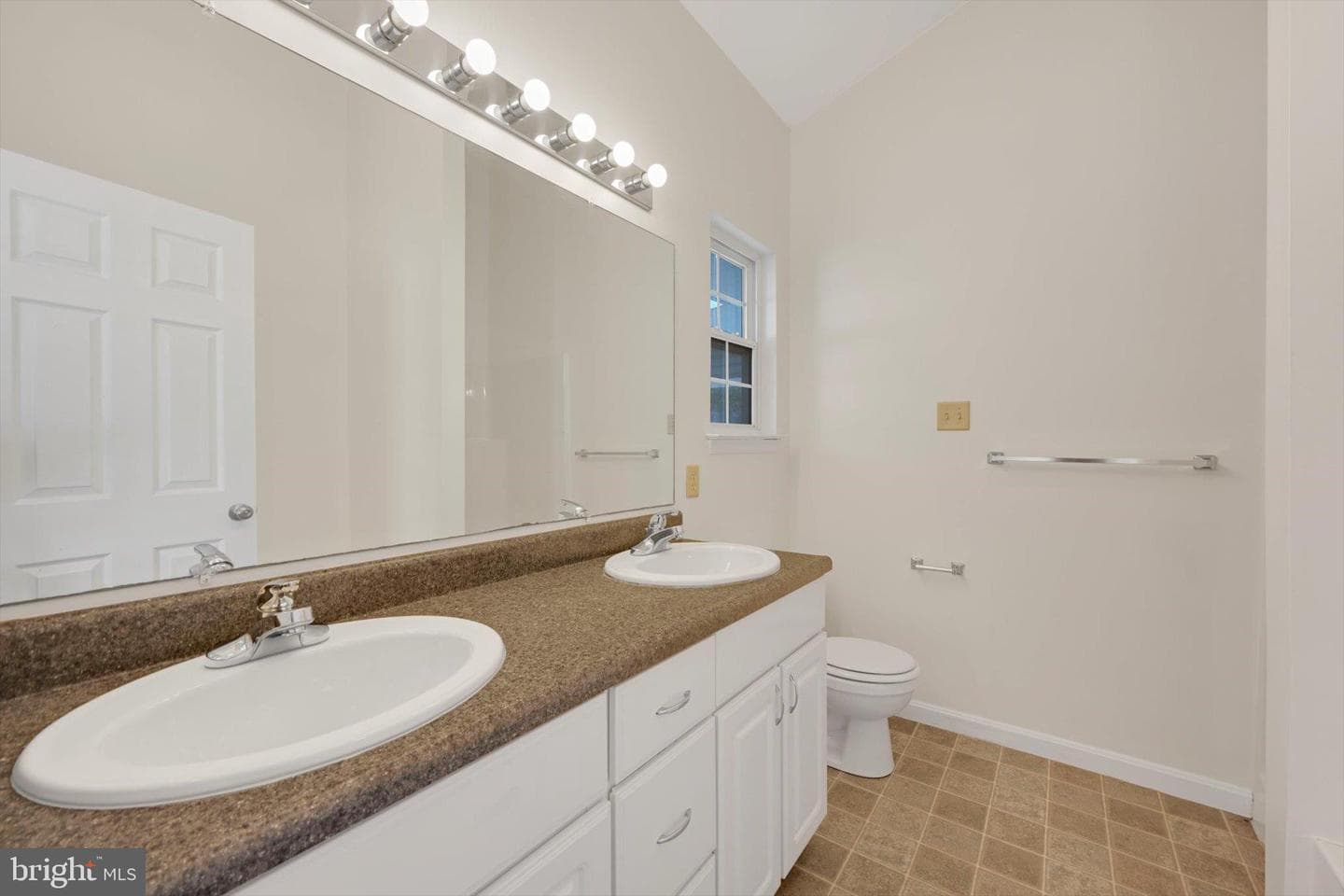 130 Peregrine Lane photo 21
