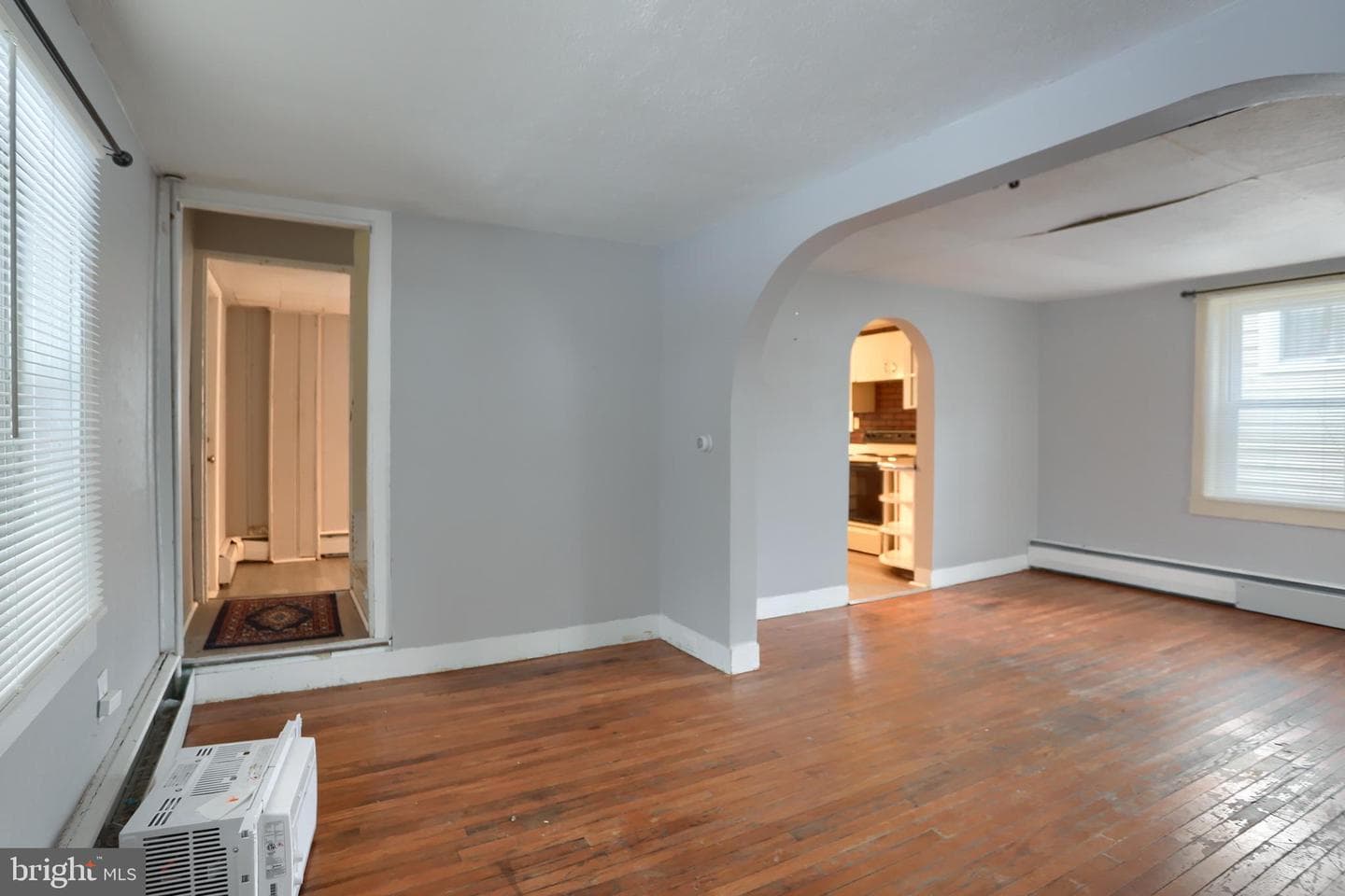 638 W Market Street photo 11