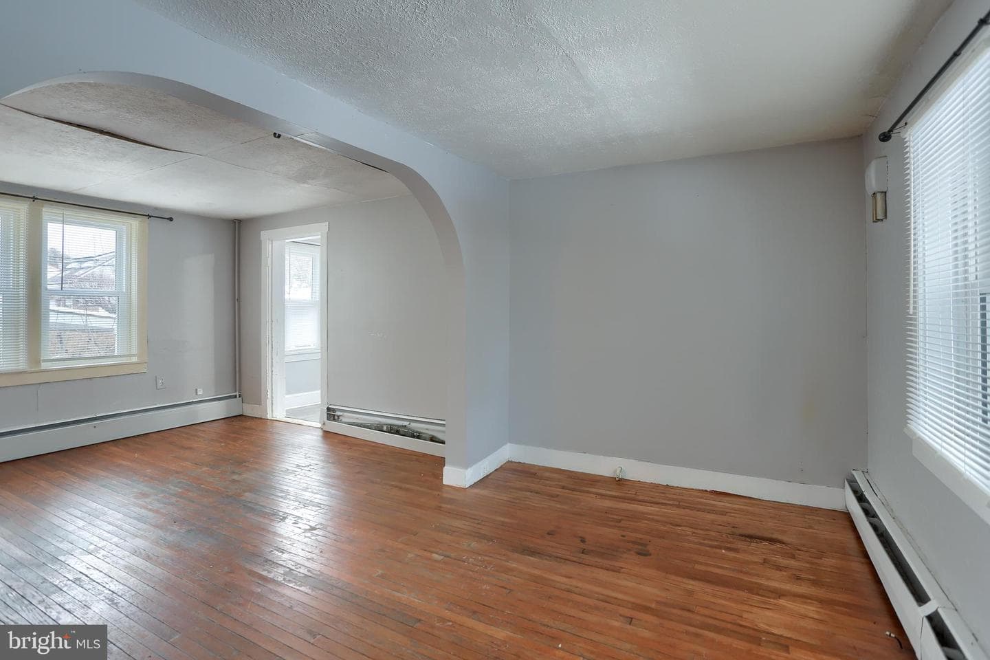 638 W Market Street photo 12
