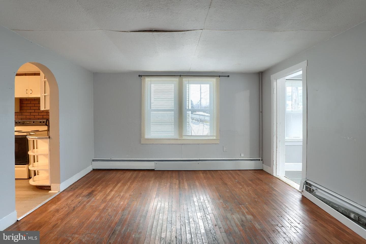 638 W Market Street photo 13