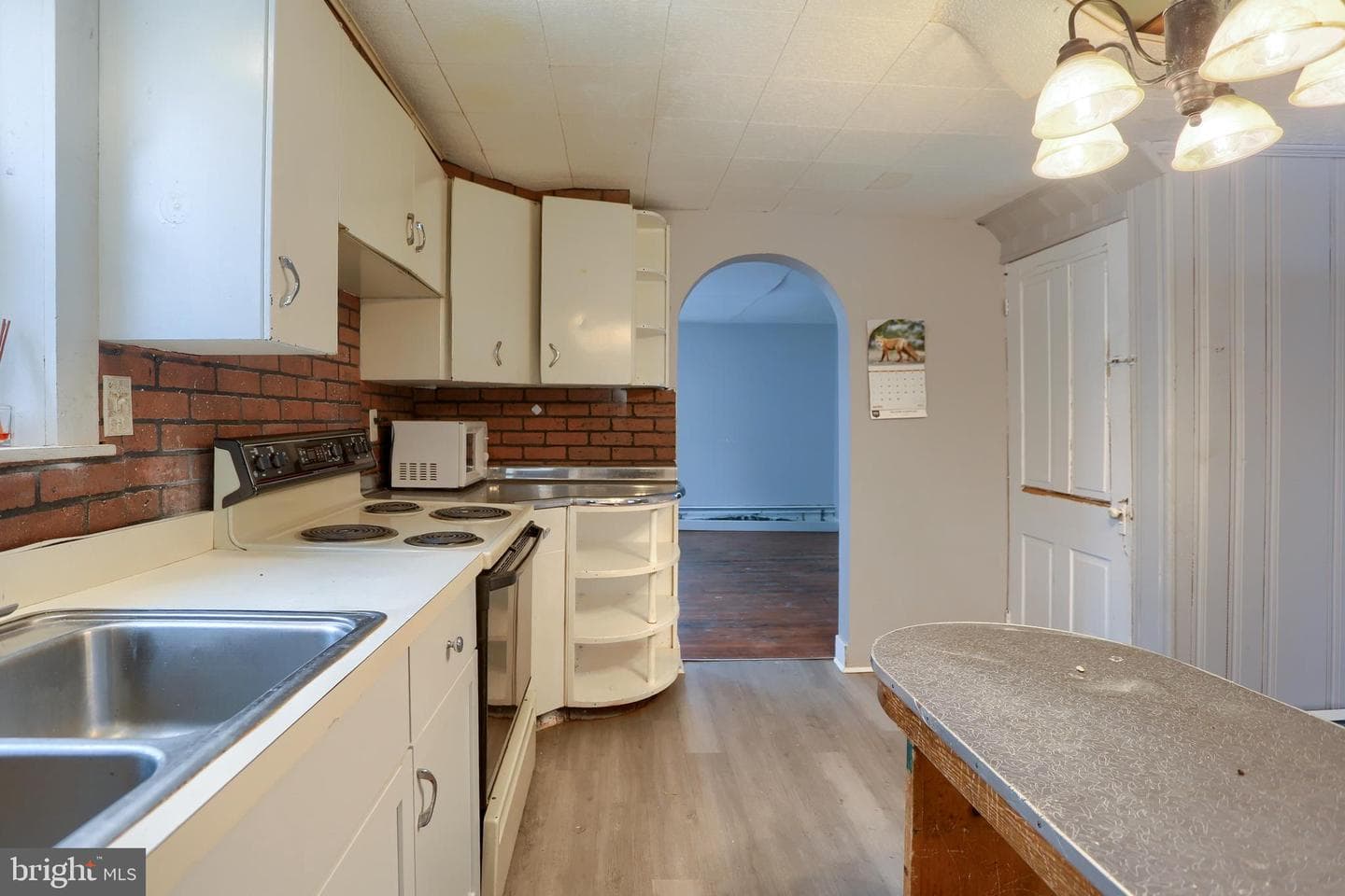 638 W Market Street photo 16