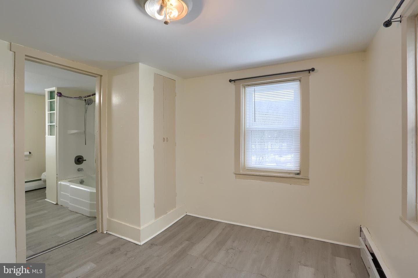 638 W Market Street photo 23