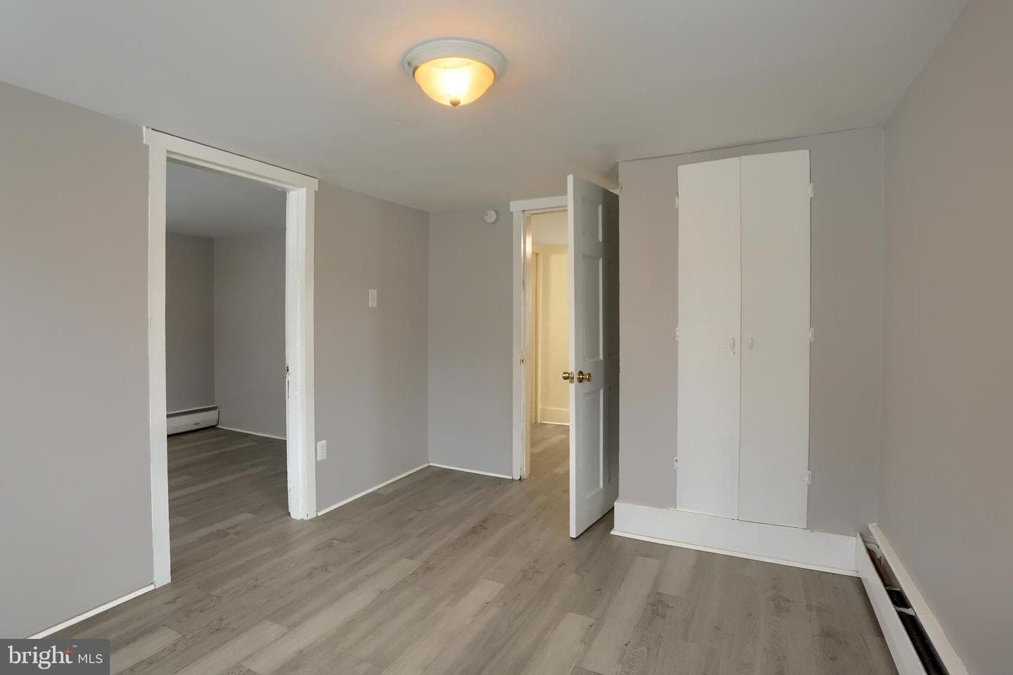638 W Market Street photo 26