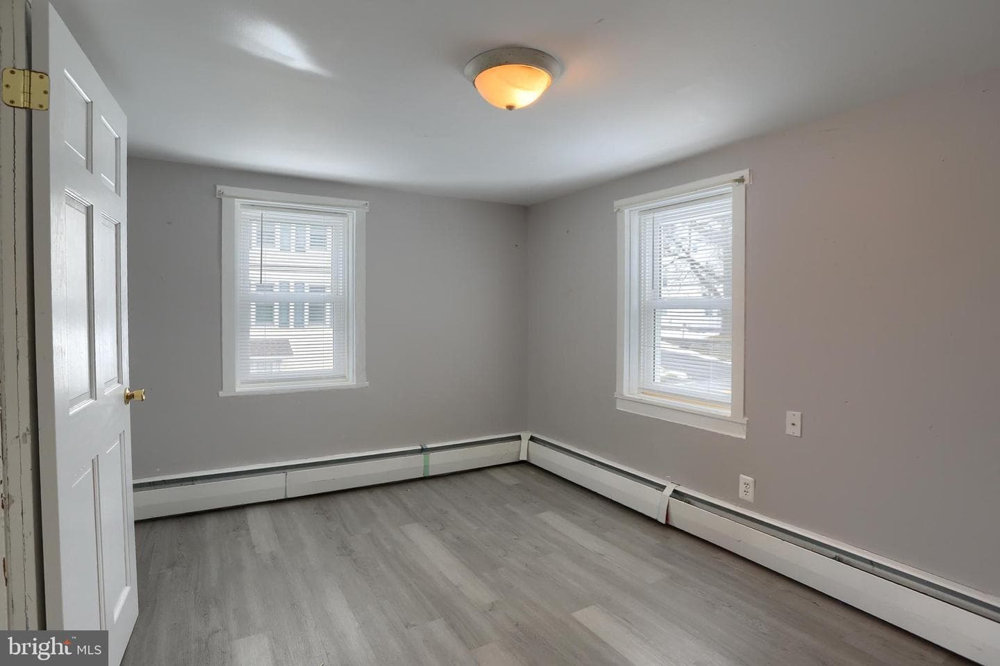 638 W Market Street photo 31
