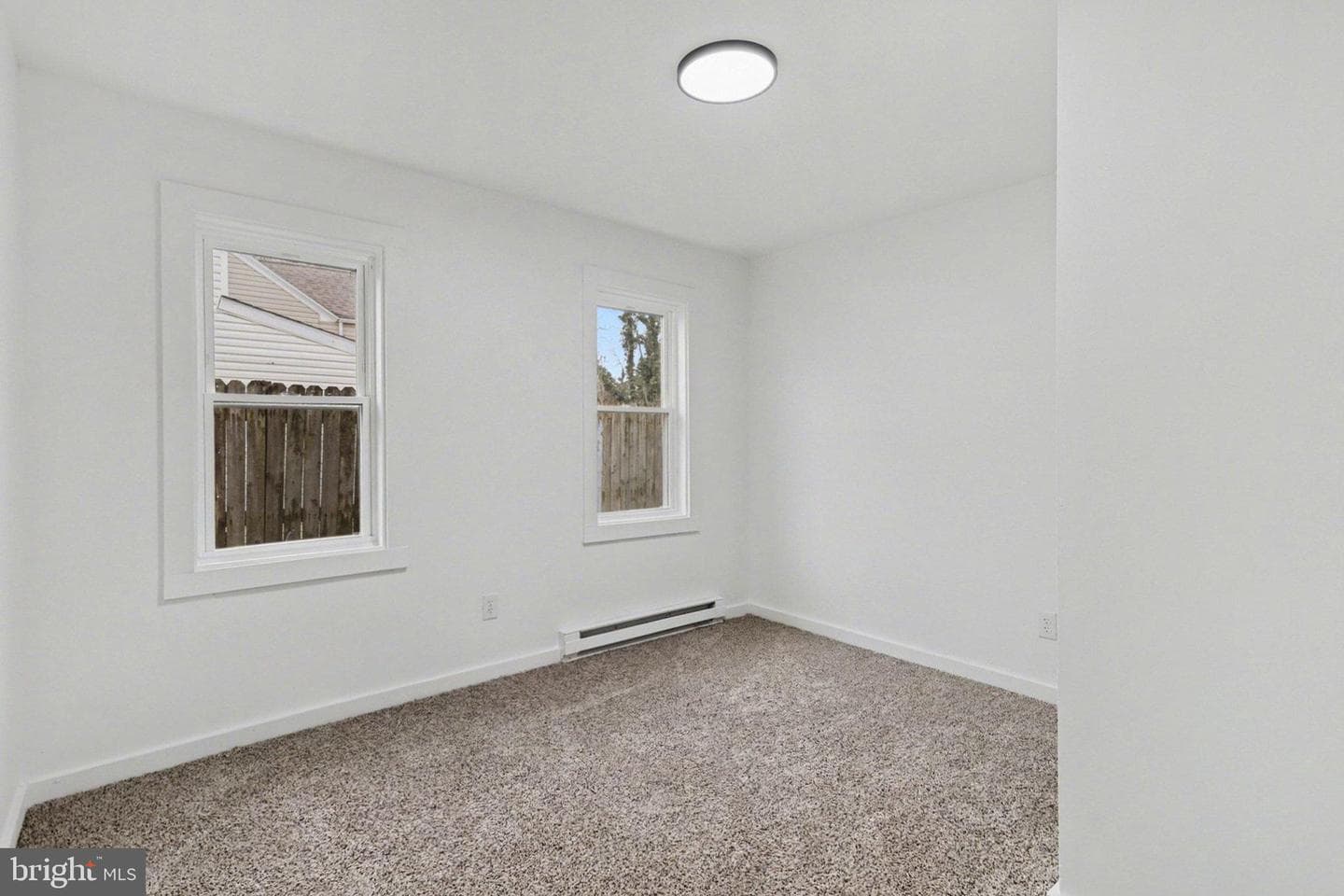 47 E High Street photo 8