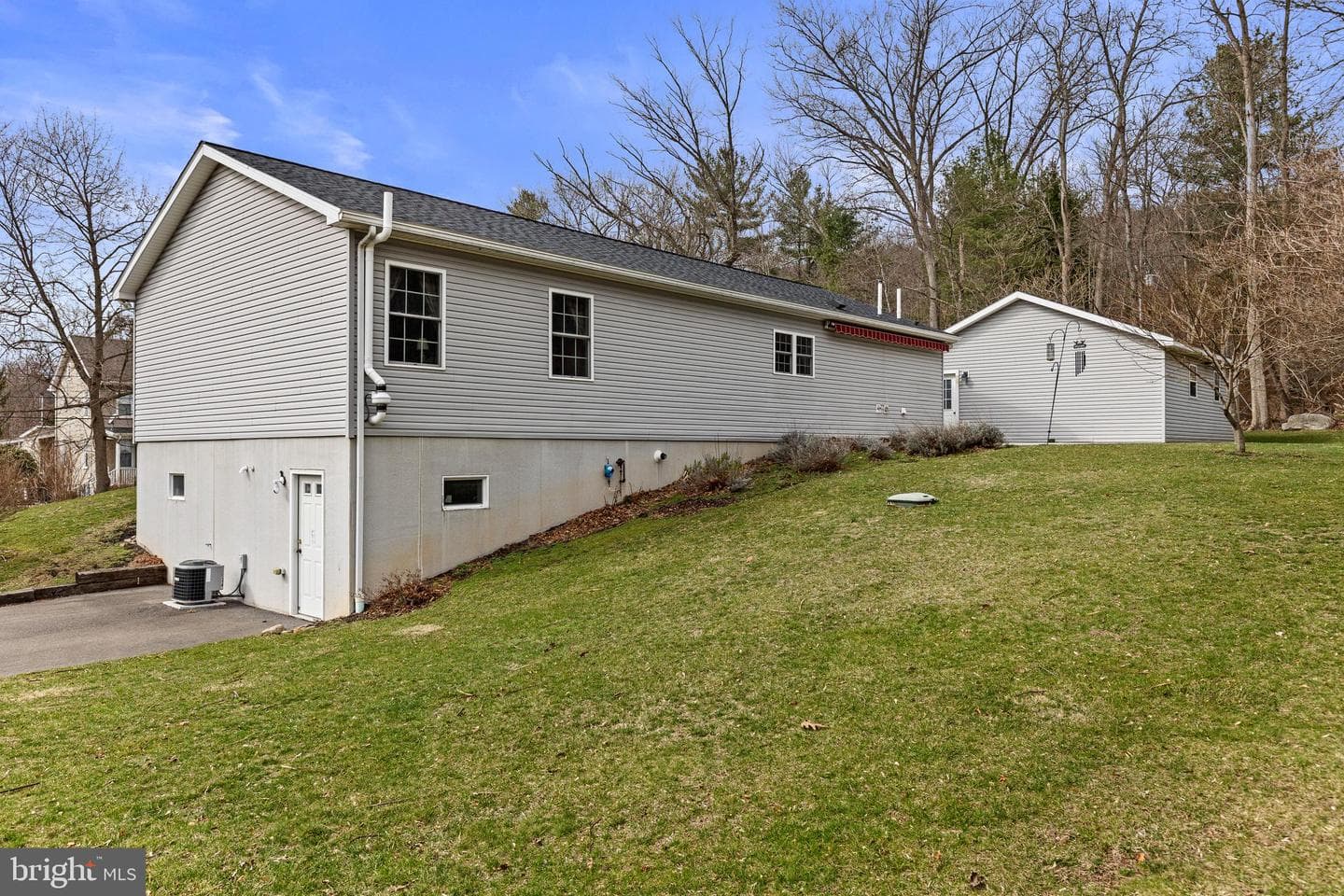 104 N Grant Street photo 29