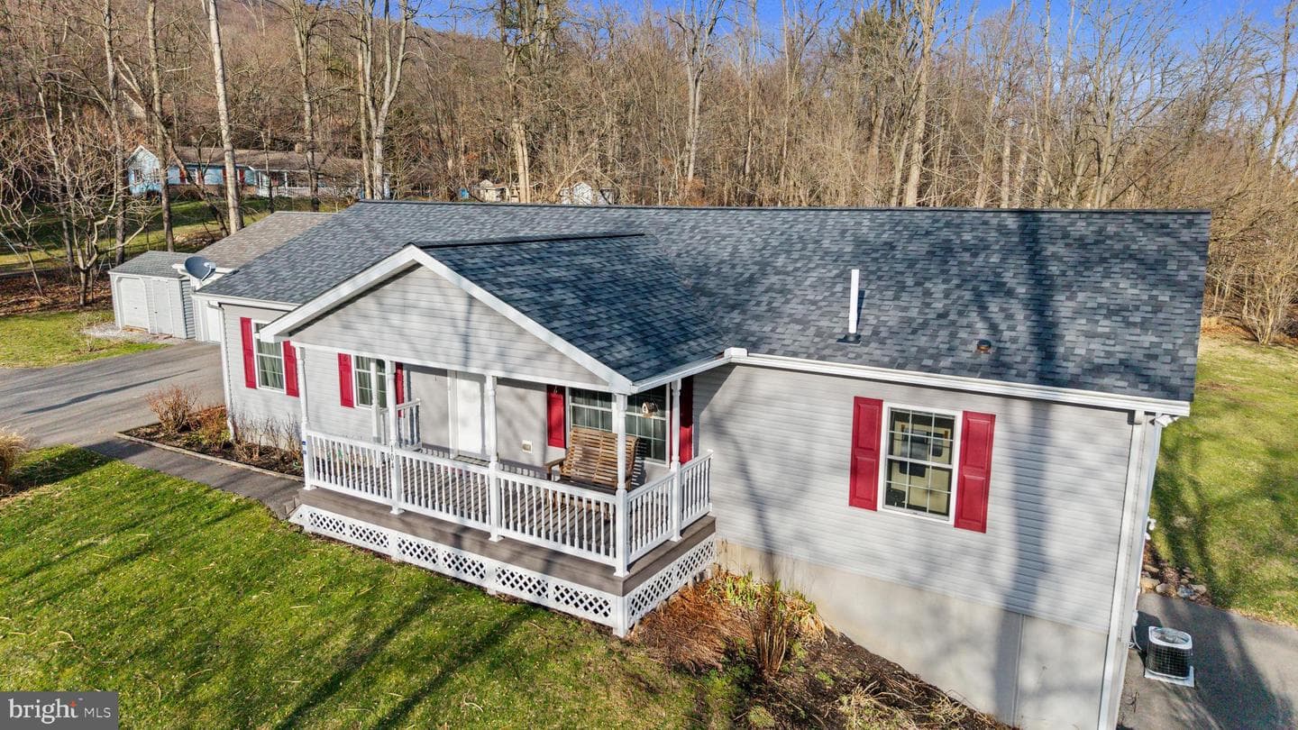 104 N Grant Street photo 37