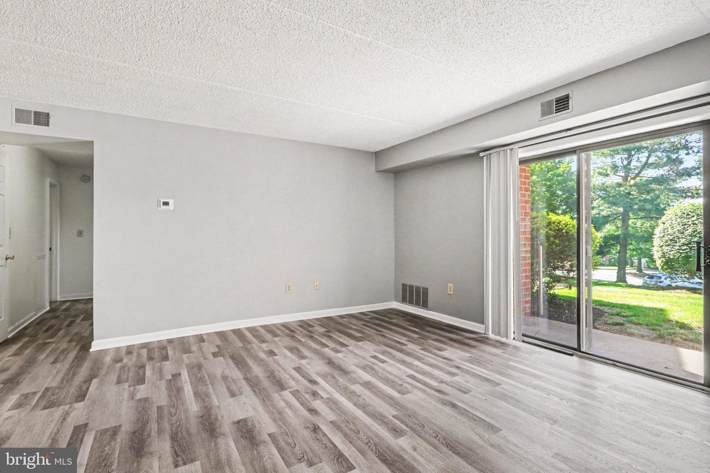 1210 E Hampton Hill Court photo 6