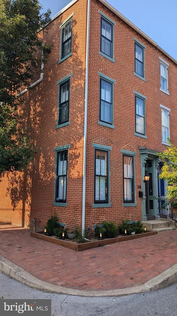 218 Cumberland Street
