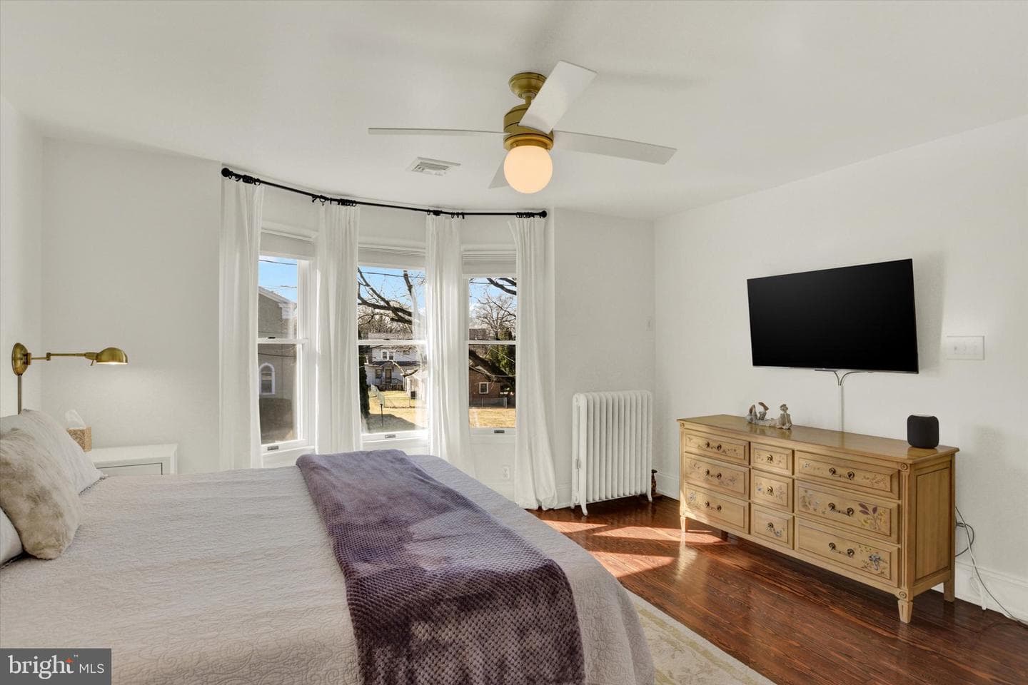 228 Lewis Street photo 15